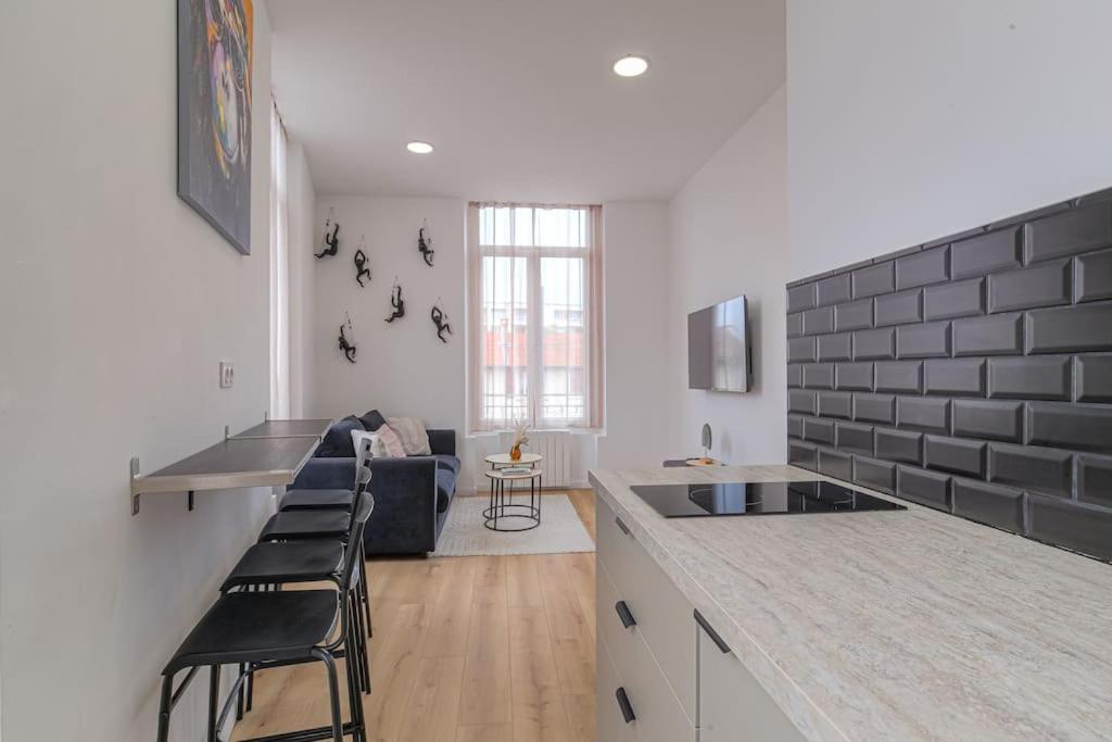 Selva, Appartement Cozy, Lyon 8Eme エクステリア 写真